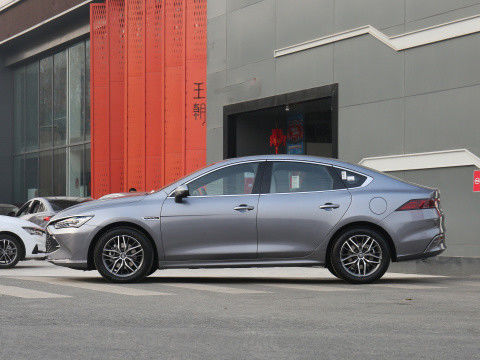 Nazionale VI BYD QIN PLUS 2021 EV DM-I 55KM 1.5L 81kW 4 porte 5 sedili berlina