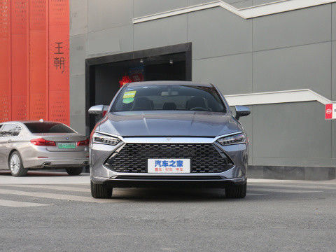 Nazionale VI BYD QIN PLUS 2021 EV DM-I 55KM 1.5L 81kW 4 porte 5 sedili berlina