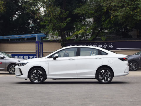 BEIJING EU5 Auto elettrica compatta a 4 porte e 5 posti a sedere