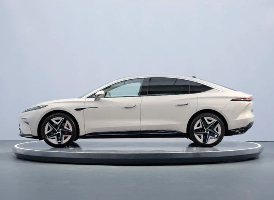 Feifan F7 Electric Car Lussureggiante Hatchback Sedan 666KM Range