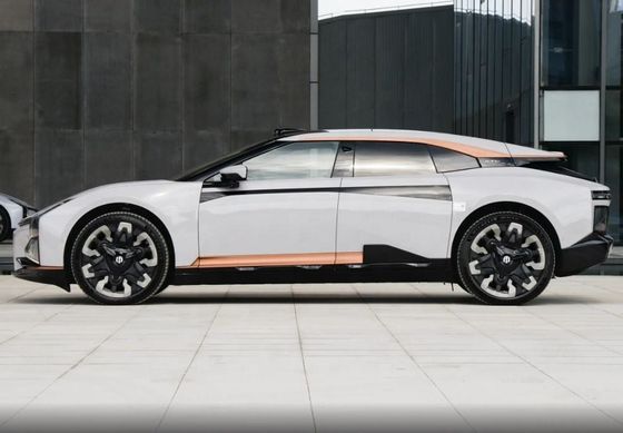 HiPhi Z Electric Luxury Car Guida intelligente 705KM Portata 0-100km/h Accelerazione 3.8s