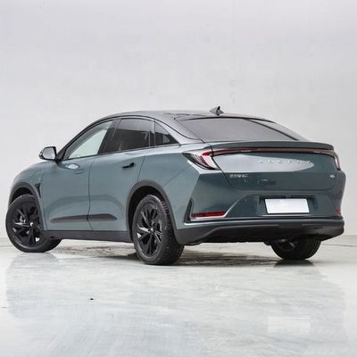 ARCFOX αS Chinese Electric Sedan guida autonoma con Huawei