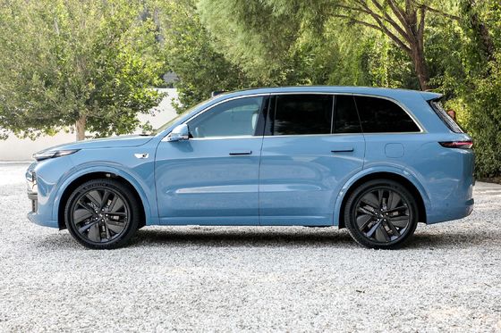 LI XIANG L8 Auto grande SUV PHEV di lusso 6 posti autonomia elettrica pura 1315 chilometri