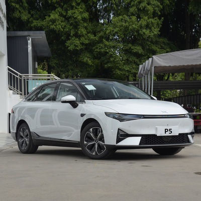 Xpeng P5 SUV elettrico cinese Automobile elettrico gamma di 460KM-500KM