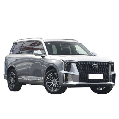Il 2023 GAC Trumpchi GS8 2.0T 7 sedili SUV di lusso è disponibile in due ruote a trazione e quattro ruote a trazione.