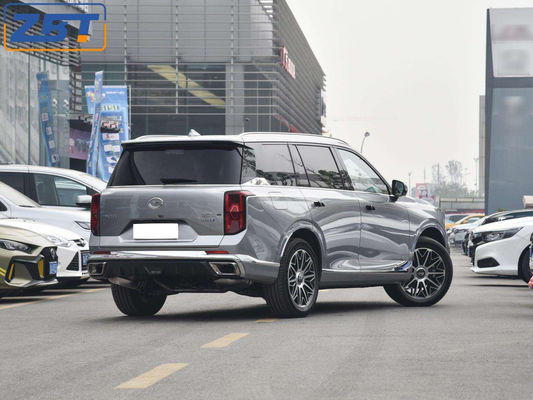 Il 2023 GAC Trumpchi GS8 2.0T 7 sedili SUV di lusso è disponibile in due ruote a trazione e quattro ruote a trazione.