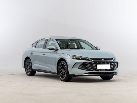 BYD Qin L, tecnologia D-mi 5.0, autonomia completa 2000KM+. Il PHEV con la massima autonomia in Cina.
