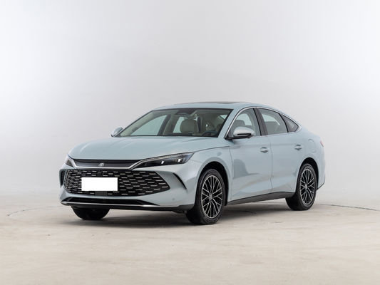 BYD Qin L, tecnologia D-mi 5.0, autonomia completa 2000KM+. Il PHEV con la massima autonomia in Cina.