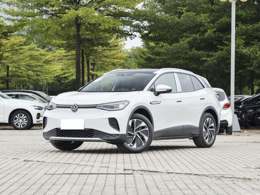 2024 Volkswagen ID.4 CROZZ, autonomia da 442 km a 600 km.