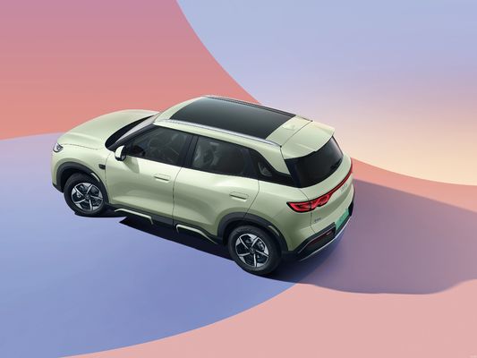 2025 BYD Yuan UP. ha nuove funzionalità di guida intelligente. gamma elettrica pura di 301KM-401KM. miglior rapporto qualità prezzo