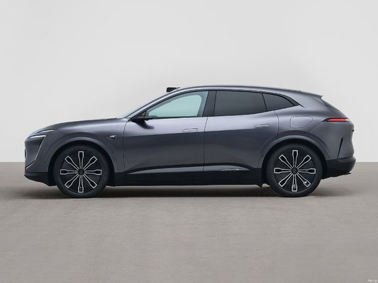 Changan Avatr 07 è un nuovo marchio di fascia alta creato congiuntamente da CATL, Huawei e Chang'an Automobile.rendendolo il driver intelligente più conveniente.