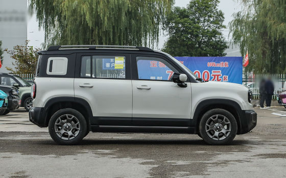 Baojun Yueye Plus è un veicolo elettrico cinese con un caratteristico design a scatola, che offre un'autonomia CLTC di 401 km.offrendo un ottimo rapporto qualità-prezzo