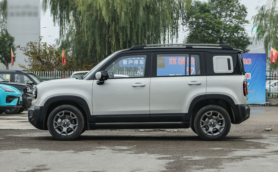 Baojun Yueye Plus è un veicolo elettrico cinese con un caratteristico design a scatola, che offre un'autonomia CLTC di 401 km.offrendo un ottimo rapporto qualità-prezzo